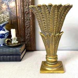 Vintage Decorative Gold Gilt Pedestal Wheat Palm Leaf Design Urn Vase
