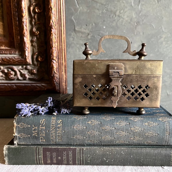 Adorable Small Vintage Brass Octagon Cricket Box