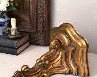 Vintage Large Italian Style Victorian Ornate Gold Gilt Scroll Filigree Design Wall Shelf