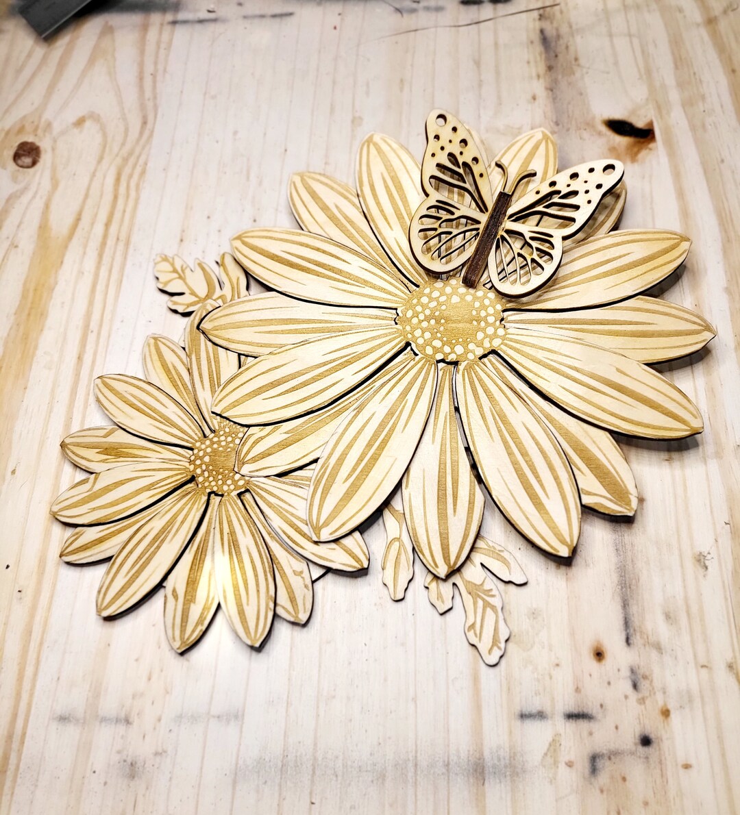 DAISIES With BUTTERFLY Wall Hanger, Center Piece, Laser Cut File Etsy