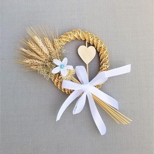 Wheat wedding gift. Wedding gift. Small lucky wreath made of braided wheat. Customizable.