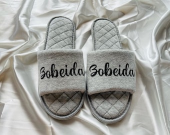 Personalized Women's Slippers: Cushioned Slip-Ons