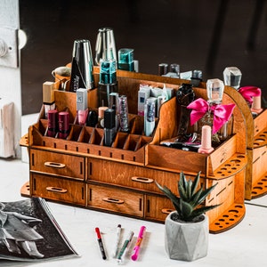 Handmade Plywood Makeup Organizer: Lipstick & Brush Holder