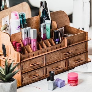 Makeup organizer / 20 lips / large makeup organizer / vanity makeup storage / wood organizer/ brush lipstick holder