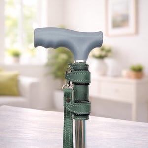 Handgjord handledsrem till käpp, läder, handledsrem till käpp, lädersnöre till käpp, handledsrem till käpp, käppsnöre Green