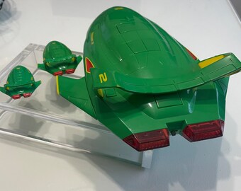THUNDERBIRDS Deluxe Spaceship 2 + 2 More Smaller Spaceship 2