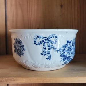 Antique Blue & White Transferware Chamber Pot | Nial Pottery Stoke England