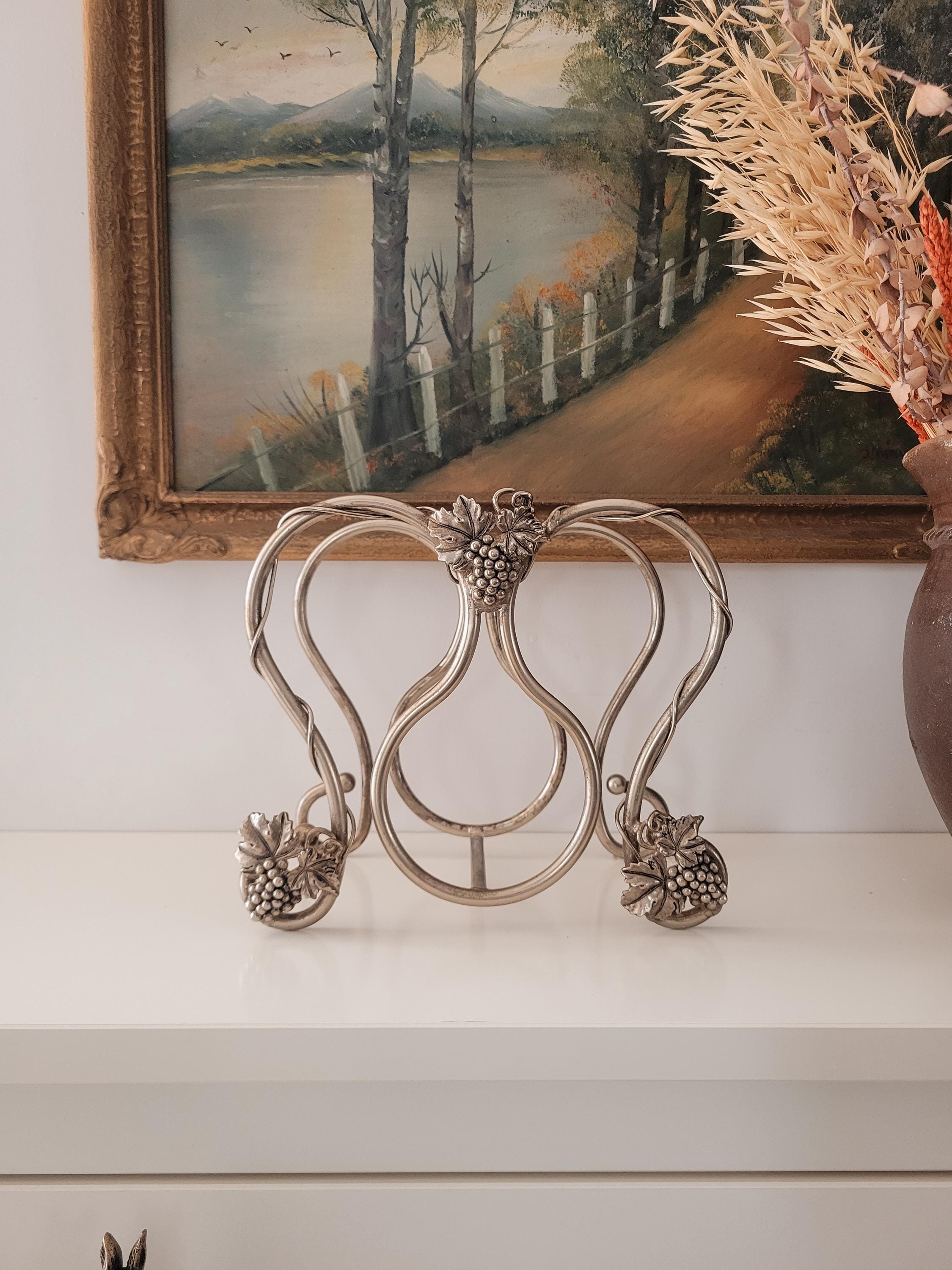 Vintage Grapevine Metal Wine Holder Pewter Accents Bottle Stand Tabletop Wine Rack Decorative Barware