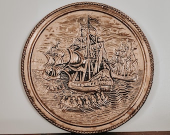 Vintage Peerage England mässingsväggskylt | Sjöfartsscen | 30 cm präglad maritim dekor