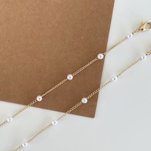 Cara - Dainty Pearl Mask to Glasses chain, Mask Lanyard & Sunglasses Chain, Eyeglasses Holder, Gift for Her, made with Acrylic Pearls