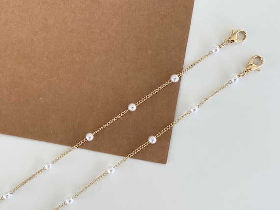 Cara - Dainty Pearl Mask to Glasses chain, Mask Lanyard & Sunglasses Chain, Eyeglasses Holder, Gift for Her, made with Acrylic Pearls
