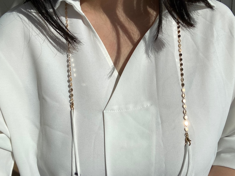 Dancing Paillettes - Gold Mask to Glasses Chain, Stylish Sunglasses & Face Mask Chain, Spectacles Chain for Women image 3