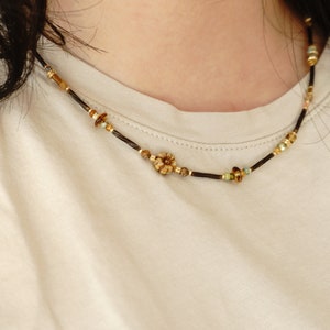 Wile - Earth Tone Beaded Daisy Choker Necklace, Handmade Dainty Brown Beaded Necklace