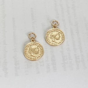 Muntoorbelbedels - Earring Builder