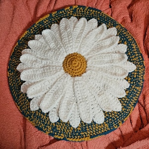 Handmade, crocheted Daisy Reptile Pouch