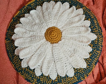 Handmade, crocheted Daisy Reptile Pouch