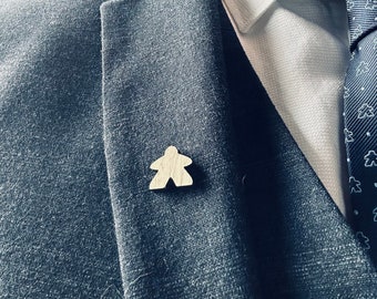 Wooden Meeple Lapel Pin - A Subtle Gamer's Touch for Elegant Grooms & Brides