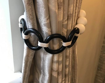 Abrazadera de cortina de cuentas de madera pintada a mano: cuerda de algodón blanca y negra