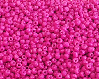 8/0 (3mm in diameter) Hot Pink Seed Beads