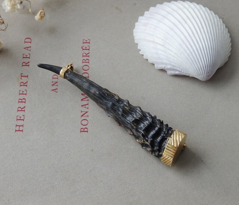 pin /& safety clip ~ vintage jewellery ~ gamekeeper gift ~ genuine antler Vintage brooch ~ tiny deer antler brooch with rolled gold setting