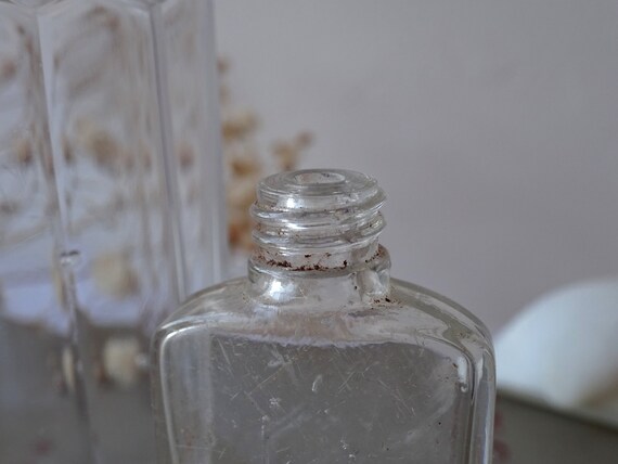 Vintage perfume bottles ~ pair comprising small t… - image 7