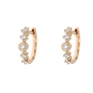 Diamant Creolen, Huggie Creolen • Echte Diamant Huggies • 14k solid gold Huggie Ohrringe • Knorpel Creolen • Mini • kleine Creolen