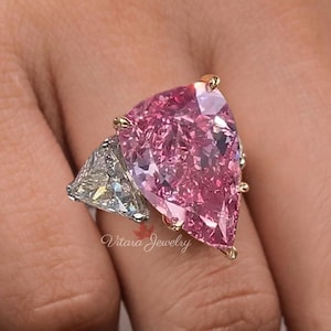 10.5 CT large pink pear moissanite engagement ring,Three stone,trillion&big vivid pink pear shaped ring,unique celebrity style wedding ring