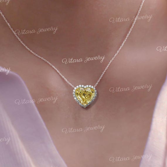 Ciondolo Grande Cuore Aperto In Moissanite Vera 2-5 Ct – Argento 925 Placcato Oro Bianco 14K – Infinity Jewels