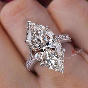 Marquise Shaped Moissanite Engagement Ring 14k White Gold 8 CT Solitaire Wedding Ring Women Gold Cathedral Diamond Cocktail Anniversary Gift