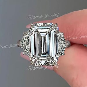 8.5 CT Big 3 stone Emerald moissanite engagement ring,celebrity style shield&Large Emerald cut Three stone ring,chunky cocktail wedding ring