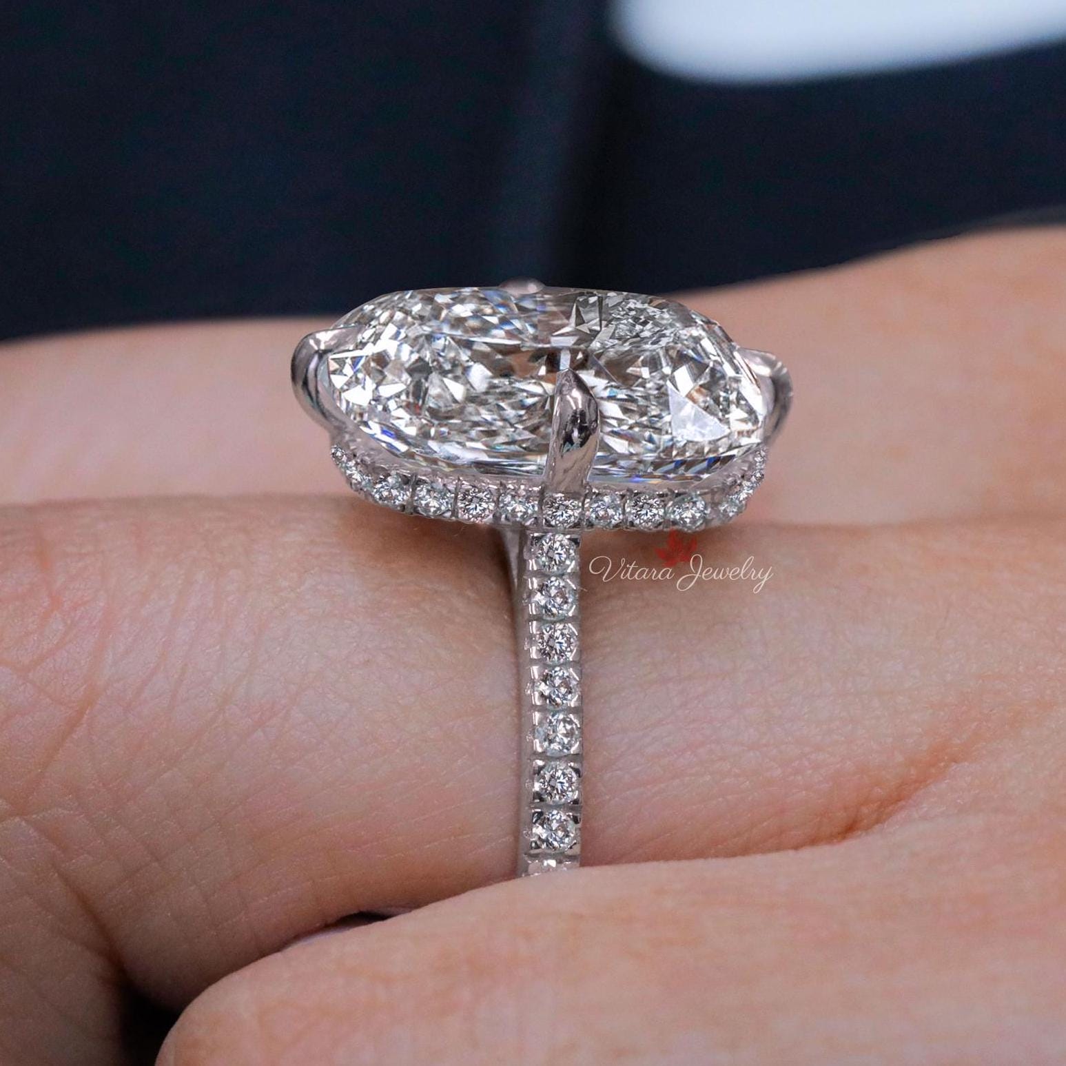 Cushion Cut Moissanite Solitaire Ring 14k White Gold 12.5CT Engagement Ring Kim Kardashian Cathedral Weeding Bridal Jewelry Anniversary Gift