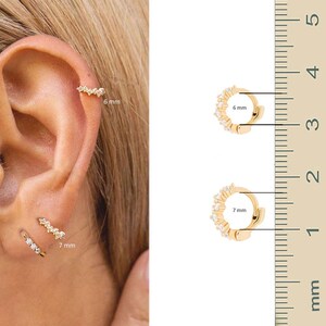 diamond helix hoop,14k solid gold huggie earrings•helix piercing•Helix earring•Real diamond huggies•tragus•cartilage hoop•cartilage earring
