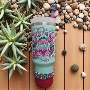 Anpassat 40oz Tumbler Set – Sassy UV DTF Wrap, Stövel, Armband & Topp