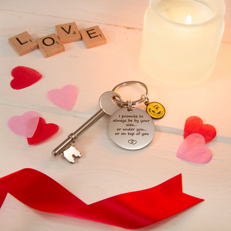 Keyring for Boyfriend or Girlfriend With Gift Box Funny Couples