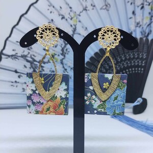 Orecchini quadrati carta origami giapponese, orecchini di carta con dettagli di acciaio, orecchini luminosi fantasia floreale