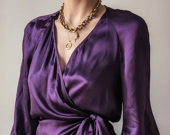 RARO Diane Furstenberg blusa cruzada púrpura de seda pura dramática S