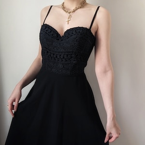 SUPER RARE Ritmo di Perla petite robe noire embroidered vintage skater bustier dress M/L