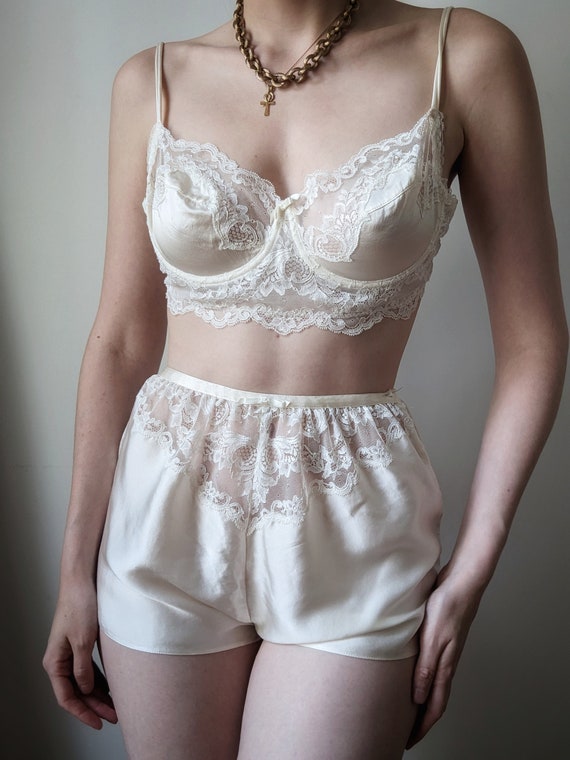 SUPER RARE french ivory lace silk set bra and sho… - image 2