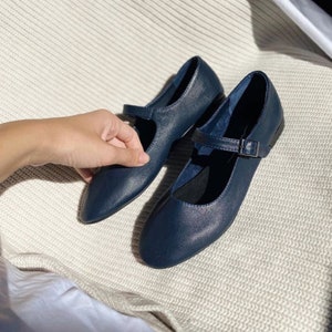 Navy Blue Leather Mary Jane Shoes - Women's Mary Janes - Vintage Shoes - Handmade Navy Blue Shoes - Leather Flats