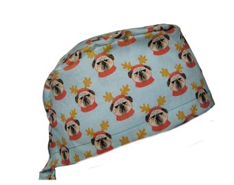 Bonnet de bloc opératoire Grumpy Pug avec motif renne de Noël, coupe européenne ou à nouer. Doublure en satin et boutons en option.