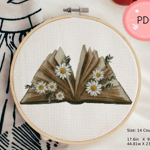 Book Cross Stitch Pattern, Books And Flowes , Pdf  Instant Download , Watercolor X Stitch,Book Lovers