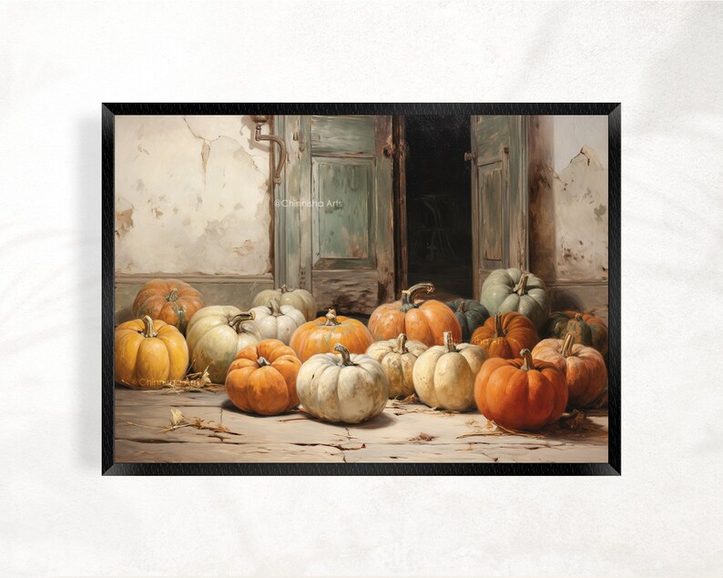 Puede incluir: Una pintura de bodeg&oacute;n con una colecci&oacute;n de calabazas en varios tonos de naranja, amarillo y blanco. Las calabazas est&aacute;n dispuestas en un suelo de madera frente a una puerta r&uacute;stica.
