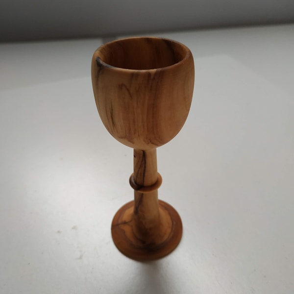 Verres  à liqueur en bois d'olivier