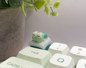 Sleepy Frog Keycap | Handmade Artisan Keycap | Mechanical Keyboard MX compatible