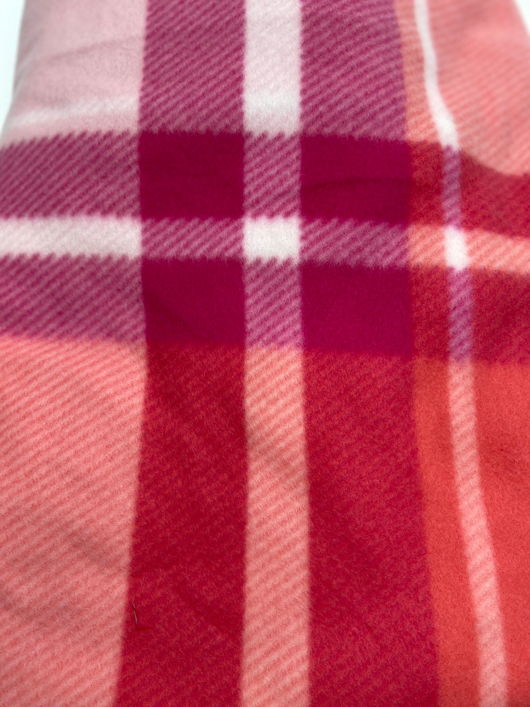 Pink plaid fleece fabric new arrivals