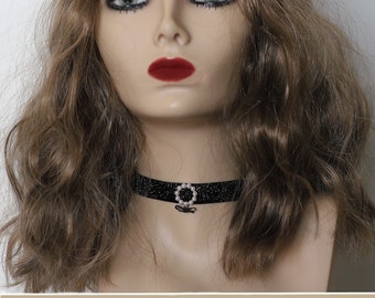 Ring of Pearls choker for Halloween party