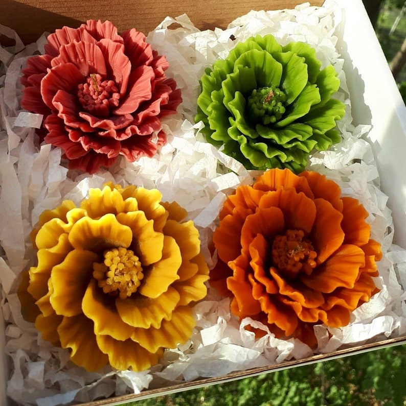 Flower shaped beeswax decorative candles / Candle set / Beewax Etsy