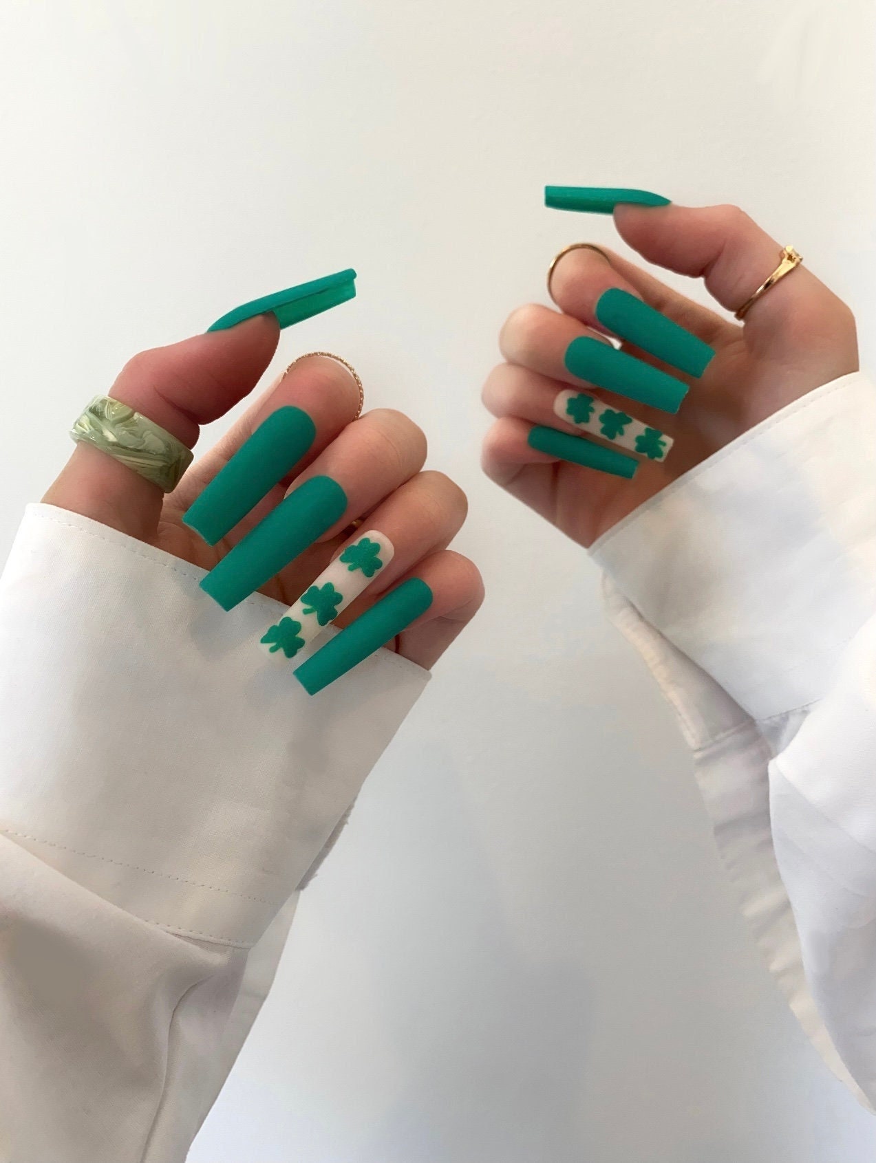 BASIC SHAMROCK Set Luxury Press on Nails Glue on Nails - Etsy