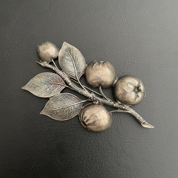 Broche Créatrice Catherine POPESCO – Émail Multicolore Sur Alliage, Occasion