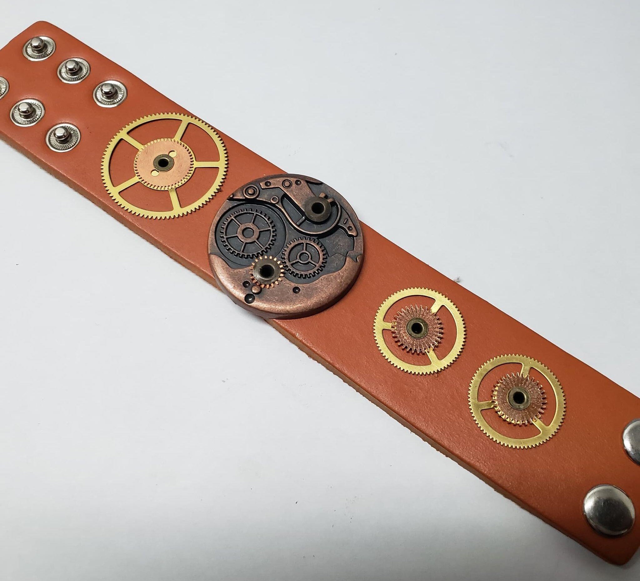 leather bracelet with Steampunk watch movement and gears